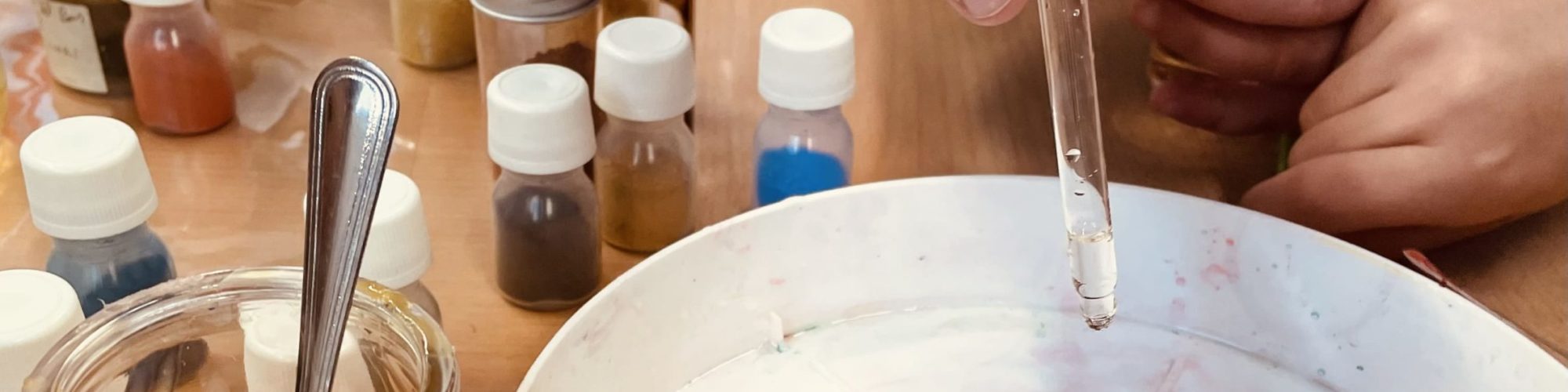 Laboratori d’Art i ciència EMBA JOVE